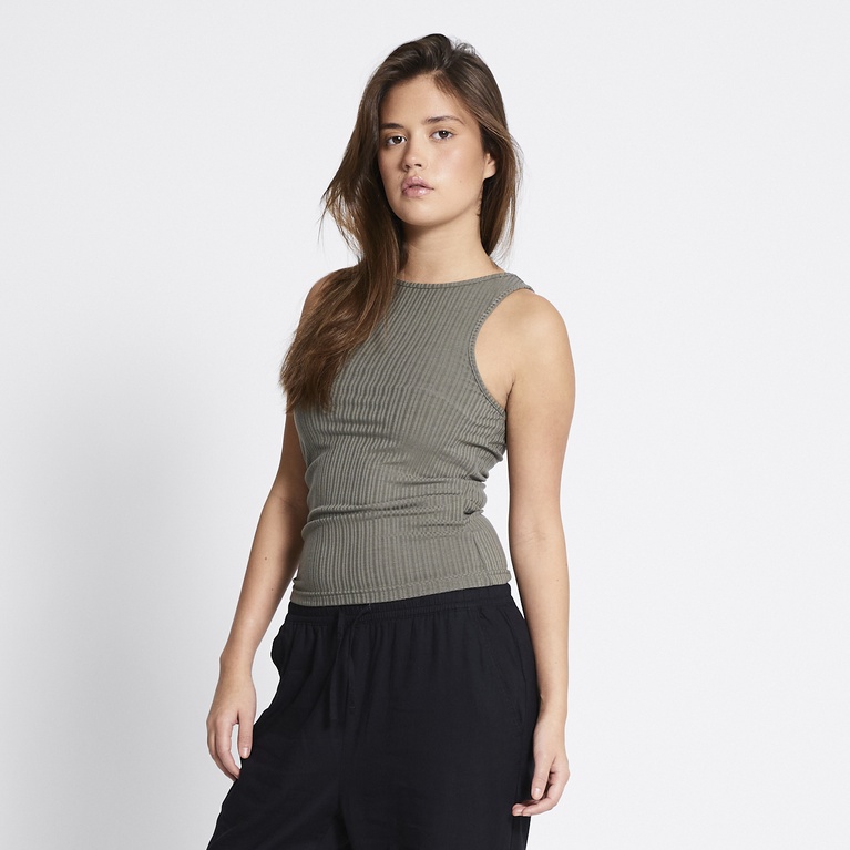 Ribbestrikket singlet "Nayla"